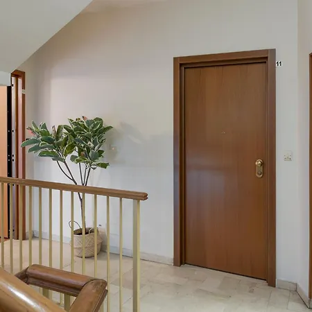 Casa Fiore Apartment *